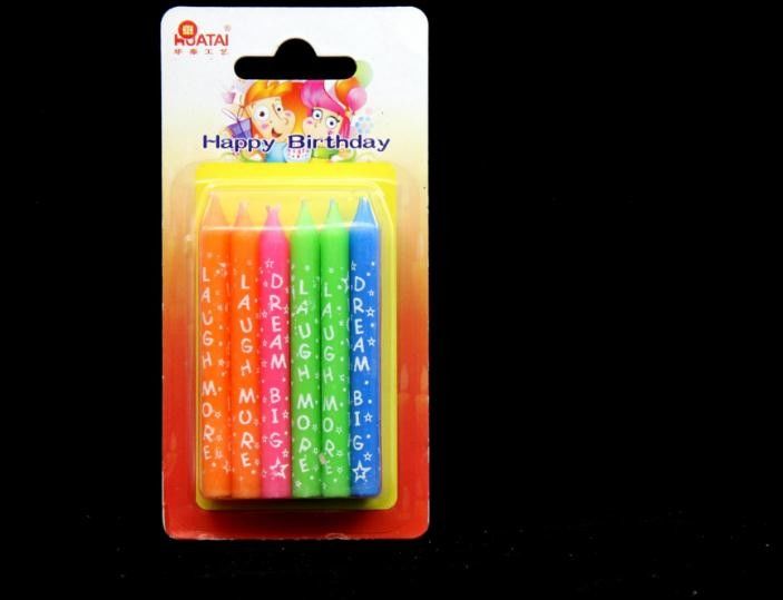 schöne Geburtstags-Kerzen der Farbe12pcs 4 mit dem weißen Buchstaben gedruckt für Kinderpartei